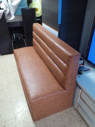 Produciamo e rivestiamo panche 