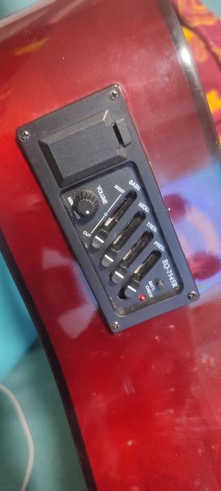 Guitarra acústica eléctrica Suzuki