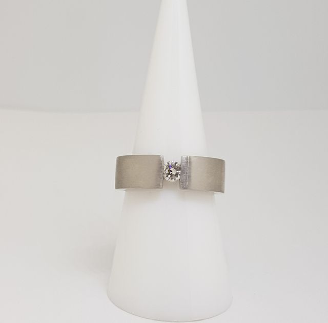 Solitario Oro Blanco 18KT Diamante 0.20Ct