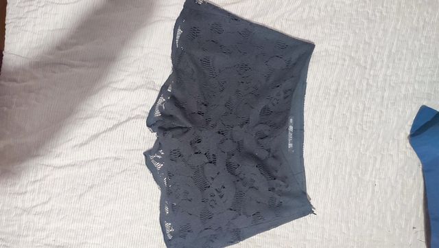 Short de encaje negro Zara