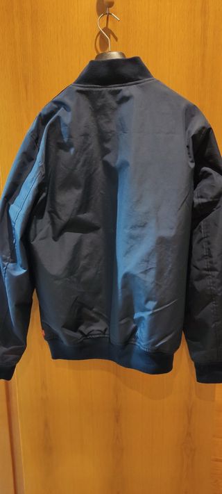 Chaqueta Levis bomber azul nueva L