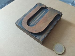Tipografía Letra "U" Imprenta Madera Letterpress