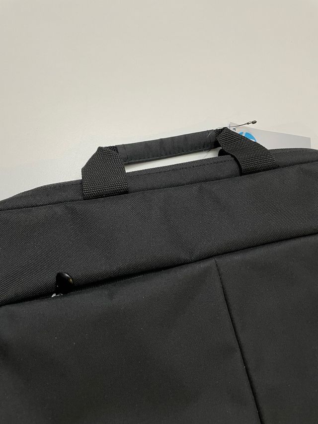 HP bolsa para portatil 15.6 nueva con etiqueta