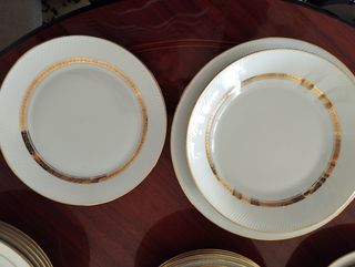 Vajilla porcelana Sta Clara blanco y oro