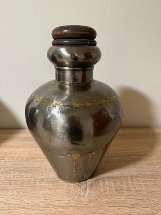 Vaso con saldature ottone