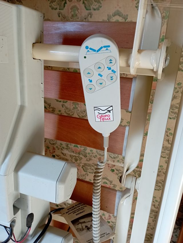 Cama articulada eléctrica