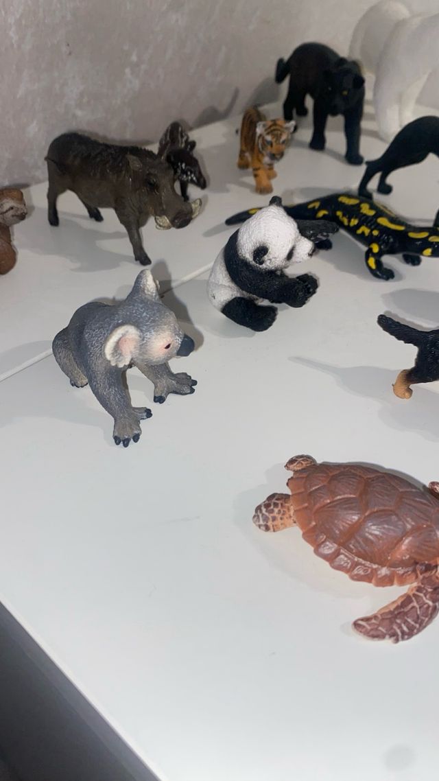 16 figuras de colección Schleich