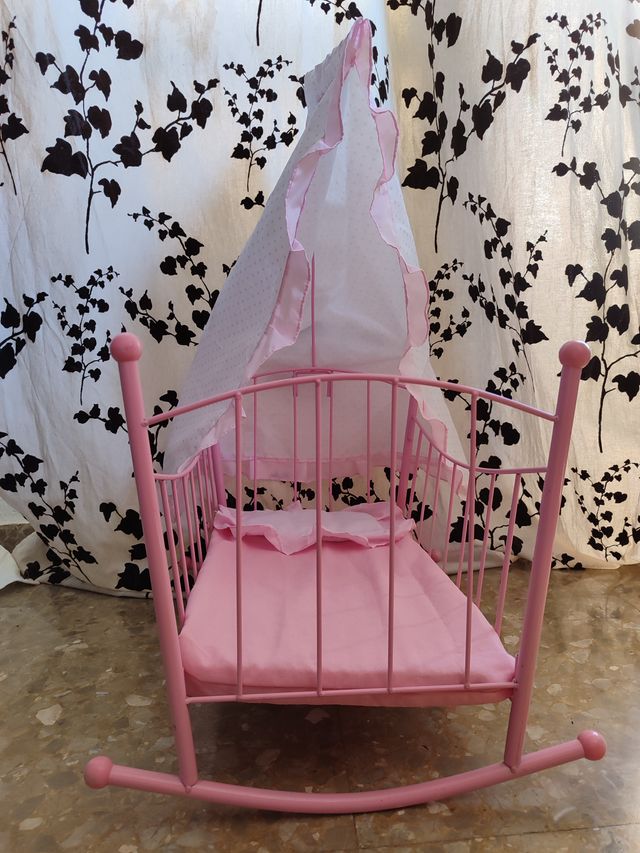 Cuna balancin con dosel para muñecos