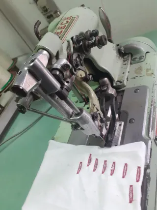 Maquina industrial hacer ojales