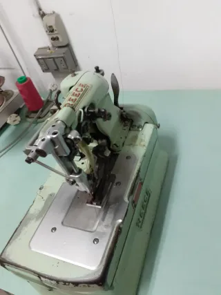 Maquina industrial hacer ojales