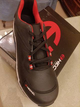 Zapato de seguridad marca Helckel 