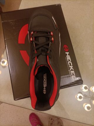 Zapato de seguridad marca Helckel 