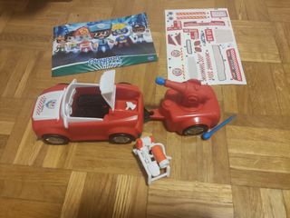 Pin y pon action bombero