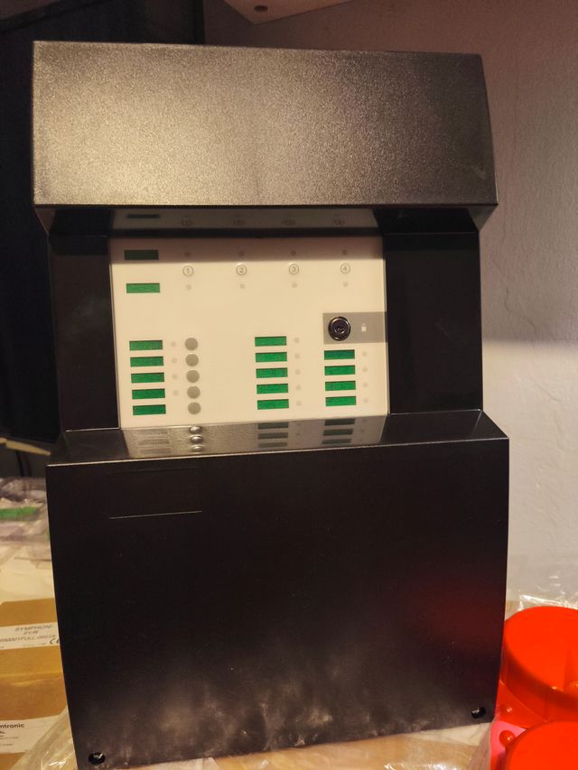 CENTRAL CONTRA INCENDIO 4 ZONAS ANALOGICA