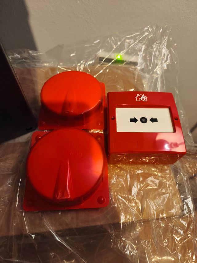 CENTRAL CONTRA INCENDIO 4 ZONAS ANALOGICA