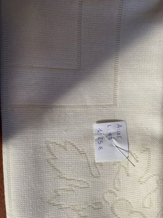 Trozos de tela blanca