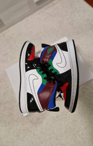 Zapatilla Air Jordan 1 Mid Special editi