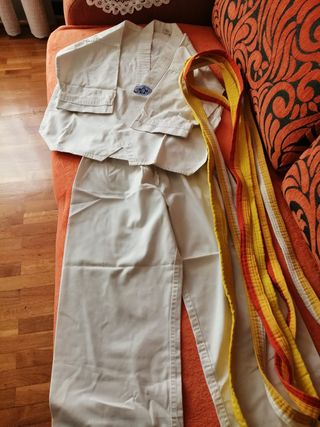 traje taekondo