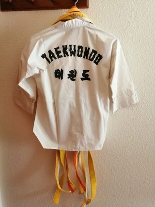 traje taekondo
