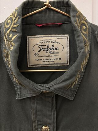 Sobrecamisa militar de Zara