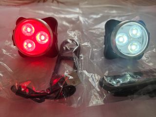 Coppia di luci per la guida di bicicletta led rica