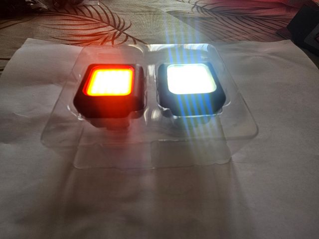 Coppia di luci a led ricaricabile