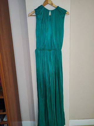Vestido estilo griego de color verde.