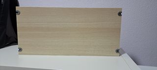 Estantería de madera habitación juvenil