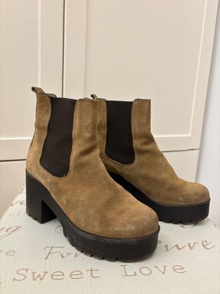 Botines de ante con plataforma