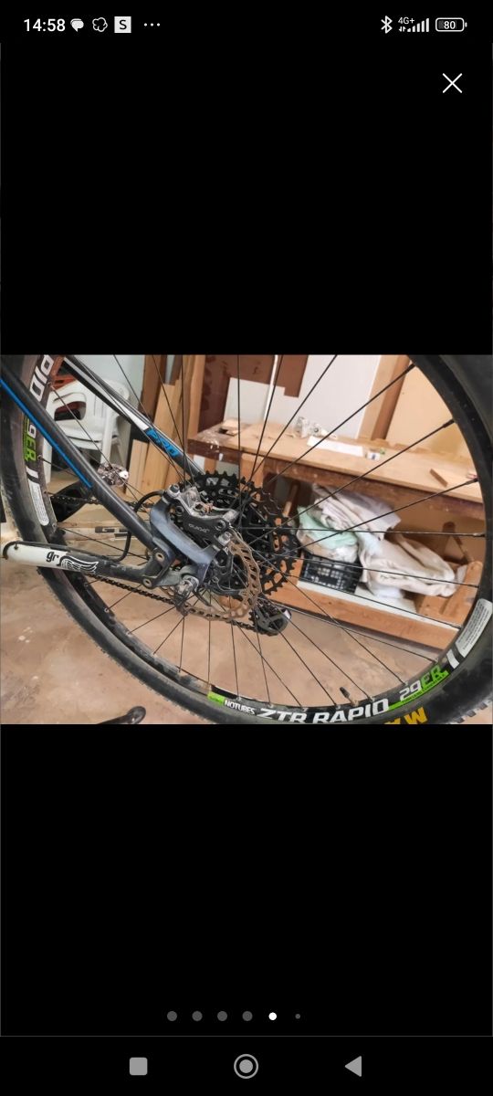 Bicicleta de montaña GT  carbono de 29 pulgadas L