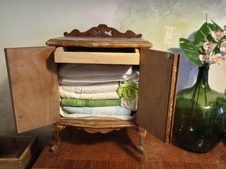 Due comodini in legno antichi