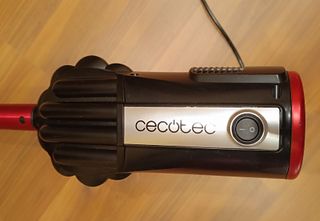 Aspirador escoba Cecotec Conga