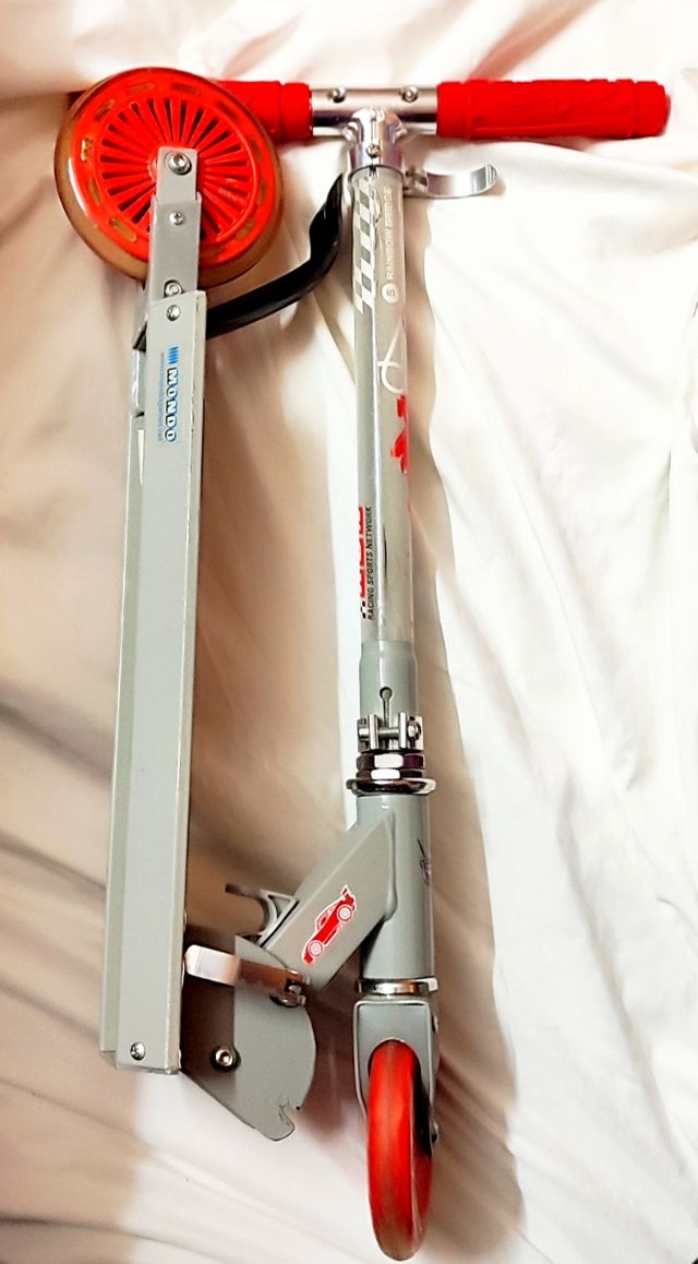 Patinete plegable Cars