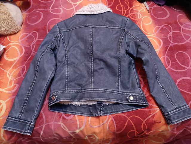 Cazadora Efecto piel y vaquero