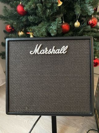 Marshall CODE + footswitch precio dolo este finde