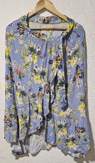 Falda flores stradivarius
