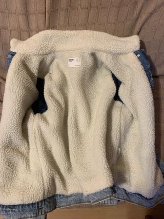 CHAQUETA VAQUERA BERSHKA