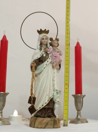 Antigua figura Virgen del Carmen de Olot