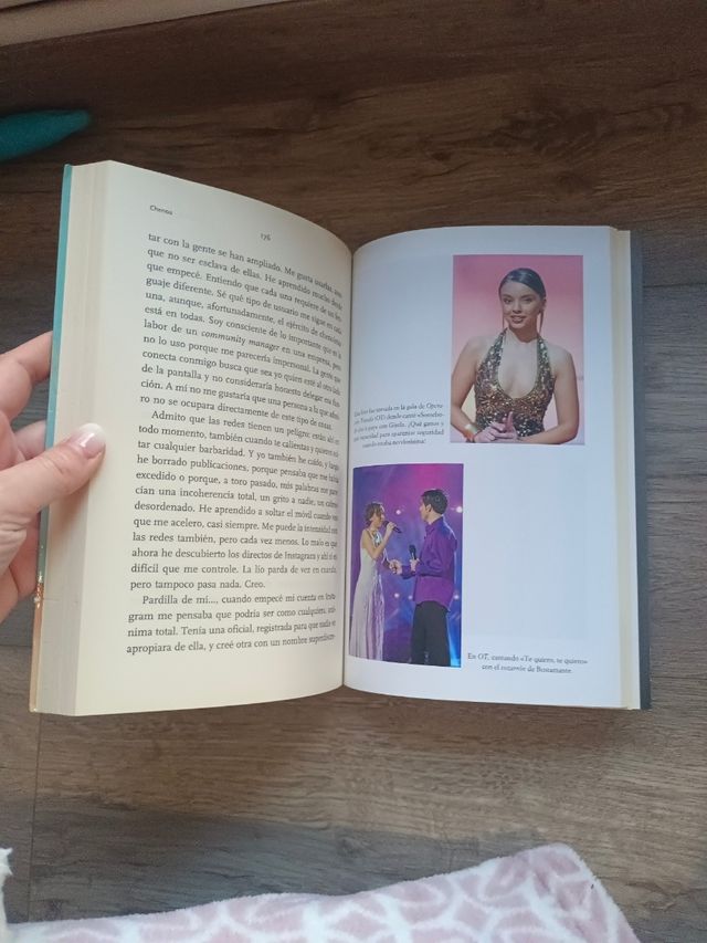 Defectos perfectos. Autora: Chenoa