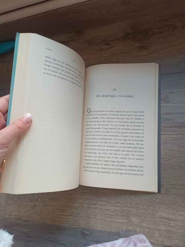 Defectos perfectos. Autora: Chenoa