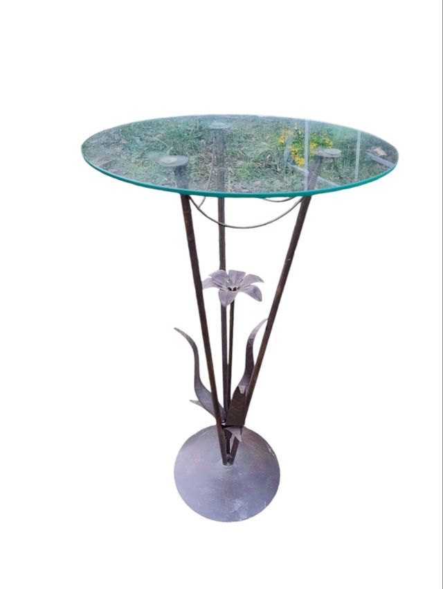 tavolino in ferro battuto