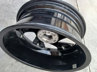 Llantas renault nissan