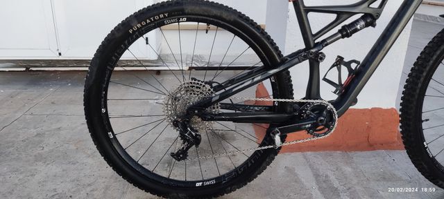 SPECIALIZED CAMBER COM CARBON 29¨
