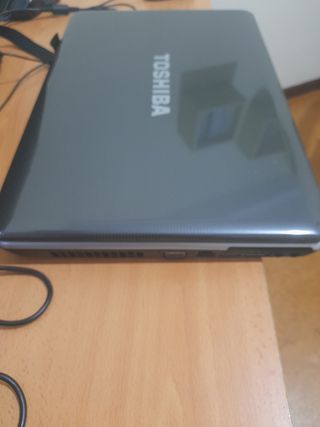 Portatil TOSHIBA