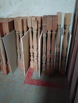 Palos torneados de madera 