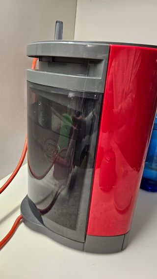 Cafetera Dolce Gusto roja