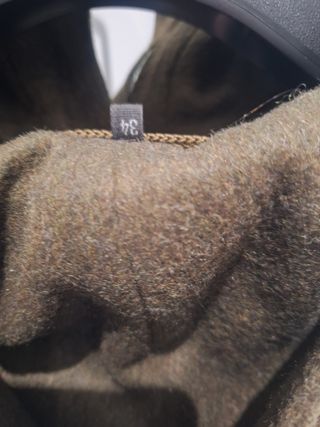 Abrigo loden de mujer con capelina