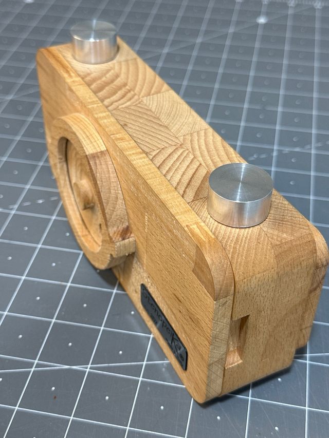 Fotocamera a foro stenopeico Multiformato