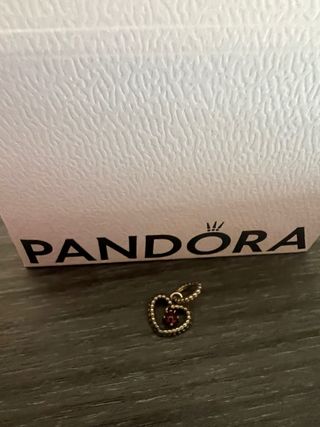 Charm pandora corazon