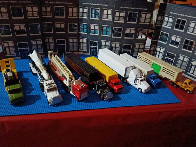 Carrello articolato Majorett.ls 25.eur..